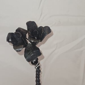 2 rose buds